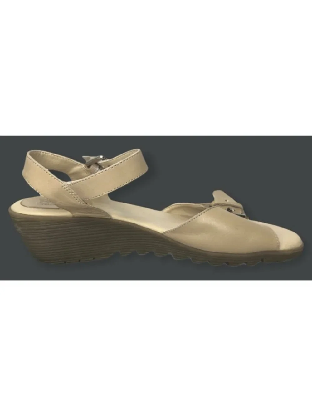 G H Bass & Company Sandals Womens 8M Flats Leather Ankle Strap Buckle Beige - Picture 4 of 12